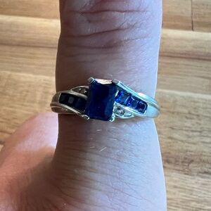 10k ring with blue gemstone